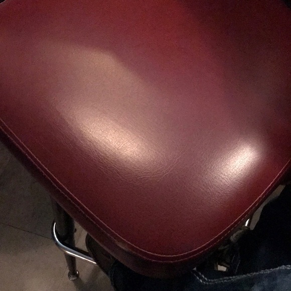 Meet your Posher, Sandy - Picture 1 of 1